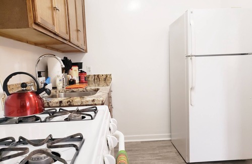 Berwyn Apartment | Comfy Bed/Free Parking&Wifi/NearHosp/ORD/MDW/DT