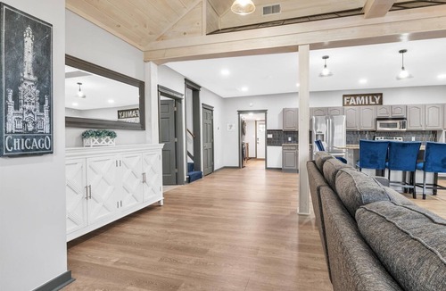 Buchanan House | Contemporary, cozy, hidden gem close to wineries