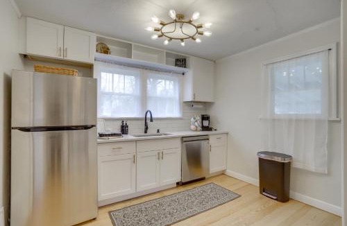 Wooded Estates House | ‘Corby Claddagh House’ ~ 1 Mi to Notre Dame!