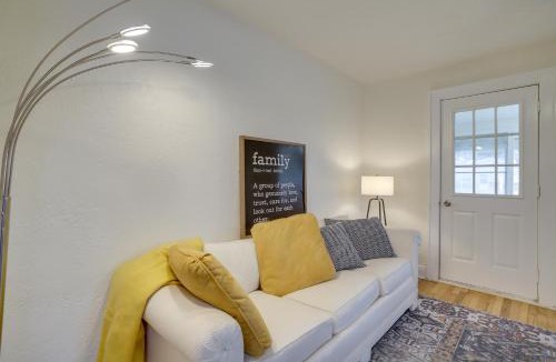 Wooded Estates House | ‘Corby Claddagh House’ ~ 1 Mi to Notre Dame!