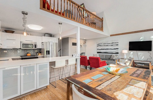 Montague Cottage | Corky's Cottage- A-frame retreat on White Lake Waterfront