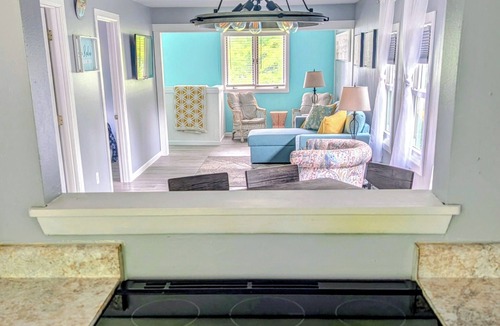 Tichigan House | Cottage On The Canal - An All Seasons Getaway - Waterford - Lake Tichigan