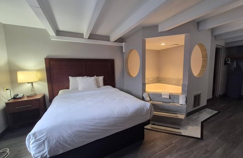Battle Creek Hotel | Country Inn & Suites By Radisson, Battle Creek, MI