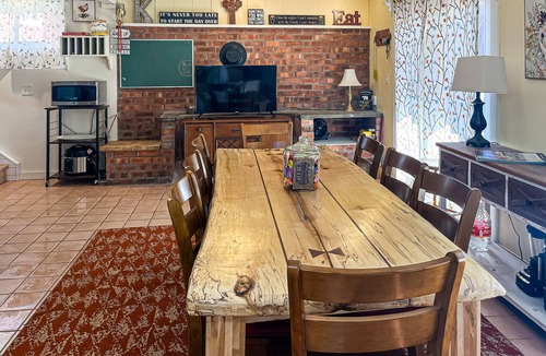 Northeast Michigan House | Country retreat on the Manistee National Forest w/outside space
