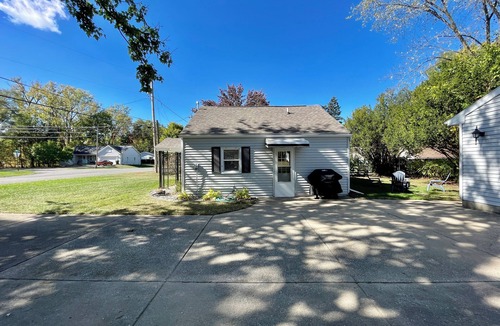 Cutlerville House | Cozy 2-bedroom house on quiet street.
