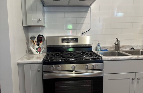 Buchanan House | Cozy 2-bedroom house in fantastic Buchanan with lovely front porch, a/c and WiFi