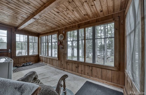 Republic Cabin | Cozy and quiet northern cabin with fabulous lake views and screen porch.