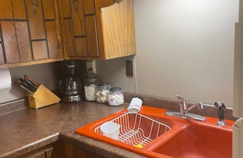 Stambaugh Ski Chalet | Cozy Chalet at Ski Brule Mountain ski resort in Iron River MI