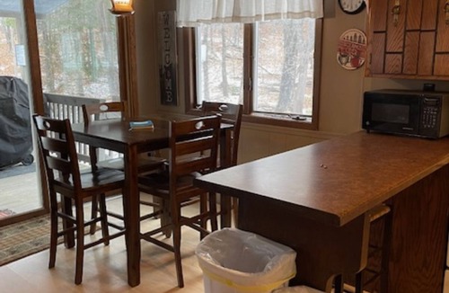 Stambaugh Ski Chalet | Cozy Chalet at Ski Brule Mountain ski resort in Iron River MI