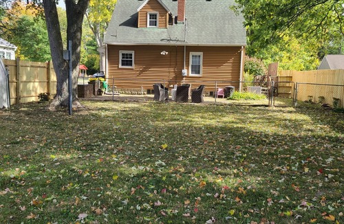 Terre Haute House | Cozy Cottage in Terre Haute w/3-bedrooms. No Pets