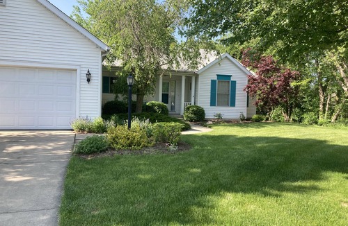 Saint Marys  Saint Joseph County House | Cozy home ensconced in nature, close to Notre Dame and the best of the area.