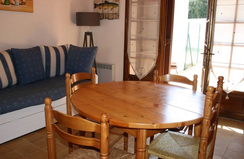 La Tranche-sur-Mer House | Cozy House with Garden Near Forest, 500m from Beach, Pet-Friendly