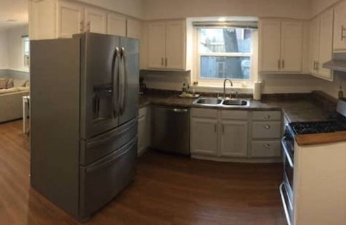 Kentwood Condo | Cozy Kellogg’s