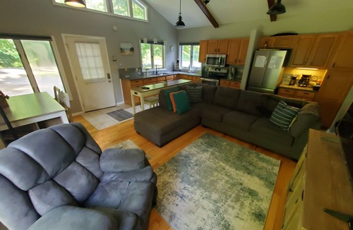 Berrien Springs House | Cozy Lake Chapin Guest House, Two Bedroom, One Bath Quiet Peaceful Setting