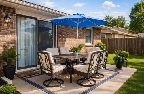 Wheeler House | Cozy Modern Townhome in Unbeatable Chesterton Location