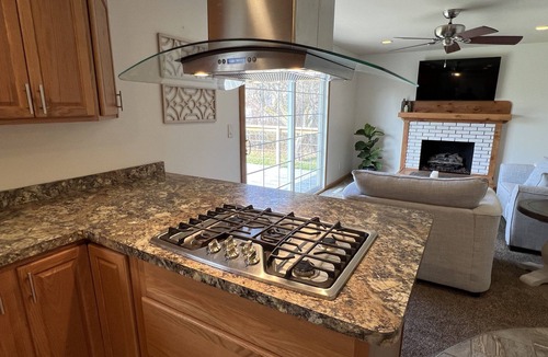 Grand Blanc House | Cozy & quiet Grand Blanc retreat near Fenton