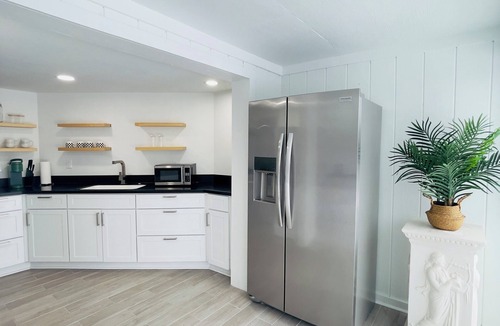 Maumee Apartment | Cozy riverside 1-bedroom retreat in uptown Maumee!