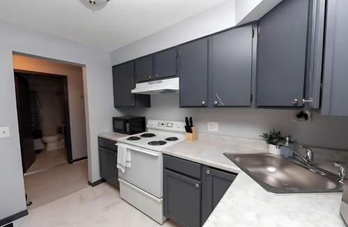West Ridge Apartment | Cozy Studio Apartment Near Transit, Shops & Eats