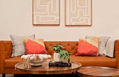Hillside House | Cozy Westchester Retreat Near Chicago & Parks