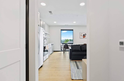 Lockerbie Square Apartment | CozySuites Mass with lounge and roof deck #2