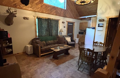 Prentice Cabin | Creature's Retreat - a northern Wisconsin cabin in Price County