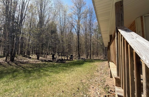 Munising Cabin | Crossover Cabin is ready for your outdoor adventure! Perfect for snowmobilers!