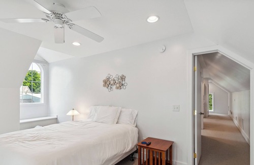 Crystal Apartment | Crystal Lake Cozy 2 Bedroom Apartment - Sleeps 4 - Montcalm County