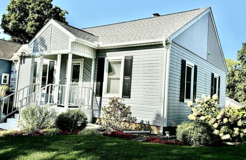 Culver Apartment | Culver Super Suite - Sleeps 5
