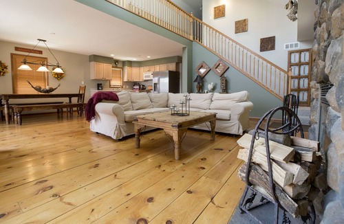 Galien House | Dayton Lake Cottages Southwest Michigan on 6 acres, near New Buffalo, Three Oaks