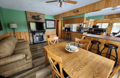 Irons Cabin | Deluxe Little Manistee River Cabin - Irons, MI