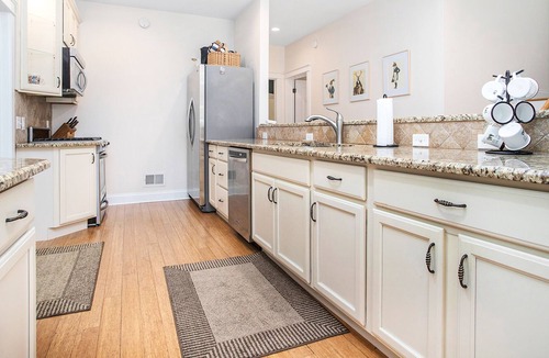 New Buffalo House | Dog-friendly cottage w/private hot tub, high-speed WiFi, washer/dryer, firepit
