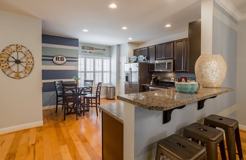Rehoboth Beach House | Dog Friendly Rehoboth Beach Townhouse Pool Parking