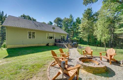 Twin Lake House | Dog-Friendly Twin Lake Rental 1 Mi to Lake Access