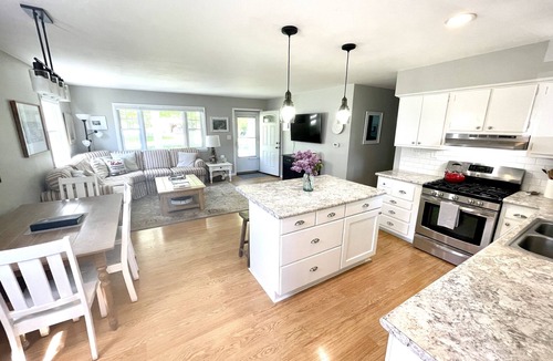 Charlevoix House | DOWNTOWN Charlevoix Home!July 26,Aug 13, 14 OPEN!-FANTASTIC location & ratings!