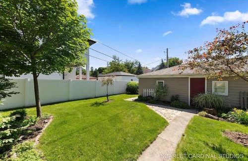Naperville Apartment | Downtown Naperville Retreat with King bed Near Riverwalk Dedicated Workspace Free Garage Parking Patio
