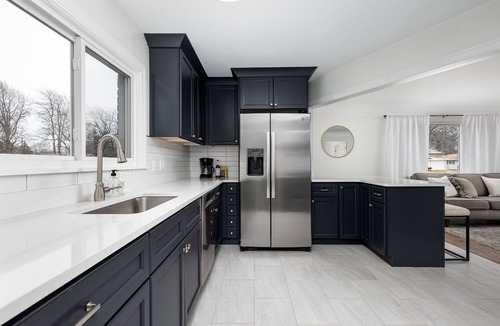 Plymouth House | Downtown Plymouth Cozy Bungalow, centrally-located, sleeps 6