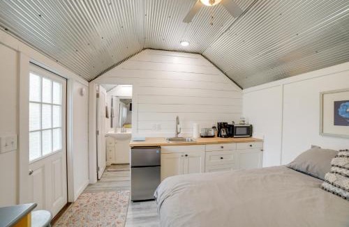 Allegan Apartment | Dumont Lake Studio: Boat, Fish & Unwind!