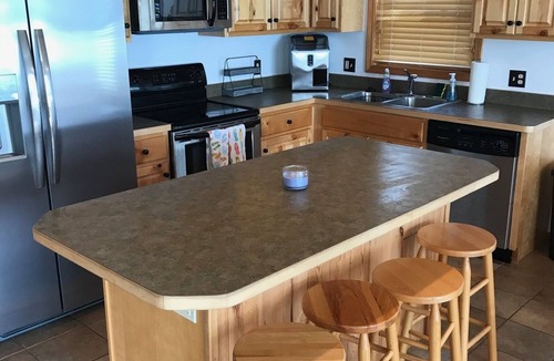 Lewiston House | East Twin Lake House - 2 Minutes to town