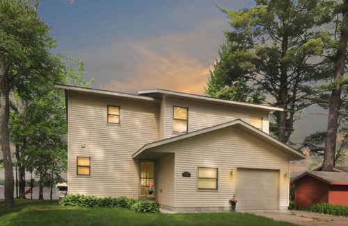Lewiston House | East Twin Lake House - 2 Minutes to town