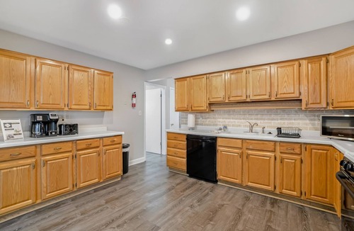 Elk Grove Village House | Elk Grove Village FHS Rental