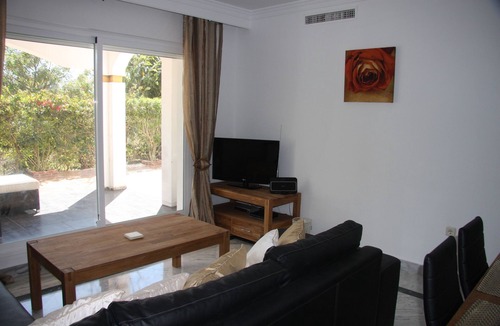 Marbella Apartment | Apartment, Pool Complex and Tropical Gardens in Walking Distance of Puerto Banus