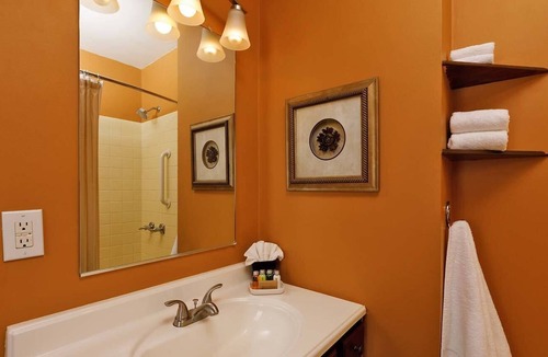 Central Business District Bed & Breakfast | Experience a relaxing, cozy and friendly stay. Walking distance to downtown!