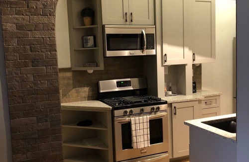 Elkhart Apartment | Experience the high street