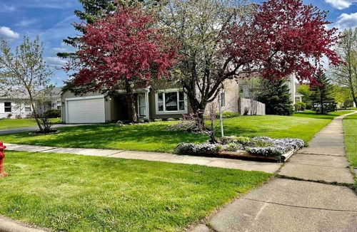 Crystal Lake House | Extended Stay Home 4BR Games Pet Friendly
