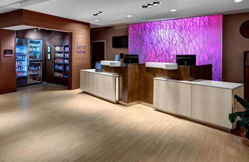 Lansing Hotel | Fairfield Inn & Suites by Marriott Lansing at Eastwood