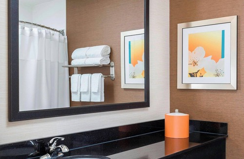 Holland Hotel | Fairfield Inn & Suites Holland