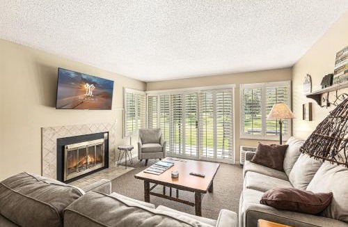 Acme Apartment | Fairway View Condo – Resort Stay Near GLEF Netflix ➠5518