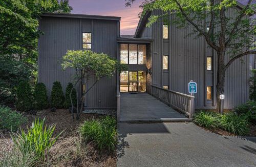Acme Apartment | Fairway View Condo – Resort Stay Near GLEF Netflix ➠5518