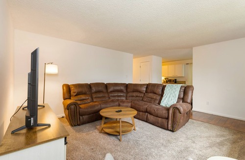 Picnic Point-North Lynnwood House | Family-Friendly 2BR Duplex | Garage & Backyard