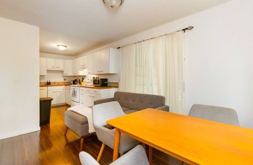 Picnic Point-North Lynnwood House | Family-Friendly 2BR Duplex | Garage & Backyard